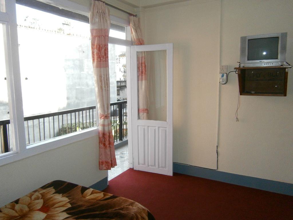 Hotel Pokhara Peace Kathmandu Exterior photo